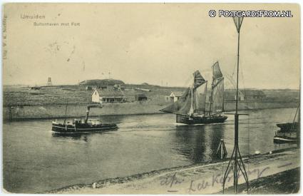 ansichtkaart: IJmuiden, Buitenhaven met Fort
