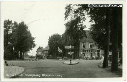 ansichtkaart: Bennebroek, Viersprong Rijksstraatweg