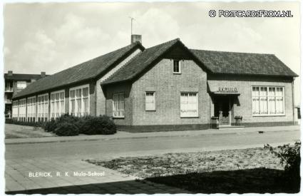 Venlo, Blerick. R.K. Mulo-School ansichtkaart: Venlo, Blerick. R.K. Mulo-School