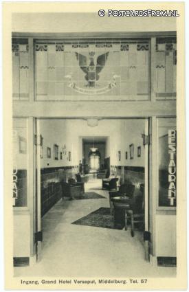 ansichtkaart: Middelburg, Grand Hotel Verseput. Ingang