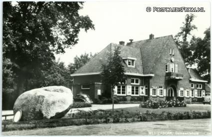 ansichtkaart: Westerbork, Gemeentehuis