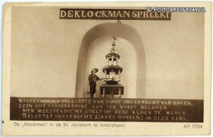 ansichtkaart: Amersfoort, De 'Klockman' in de St. Joriskerk