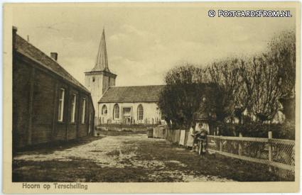 ansichtkaart: Terschelling Hoorn, Kerk en Ons Huis