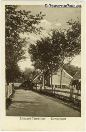 Terschelling Midsland, Dorpgezicht ansichtkaart: Terschelling Midsland, Dorpgezicht