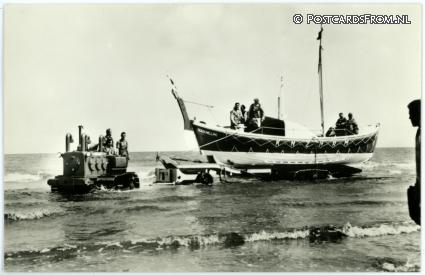 ansichtkaart: Terschelling, Demonstratie strand reddingsboot