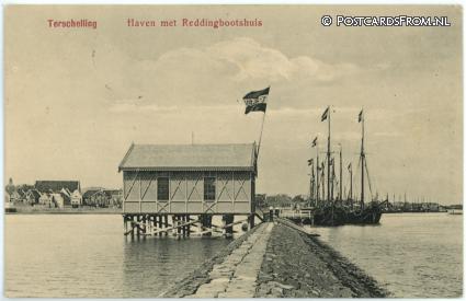 ansichtkaart: Terschelling, Haven met Reddingsboothuis