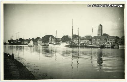 ansichtkaart: Terschelling, Havengezicht