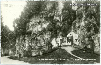 ansichtkaart: Geulhem, Houthem bij Valkenburg. Voormalige rotswoningen