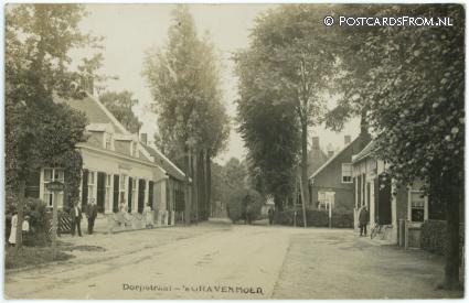 ansichtkaart: 's-Gravenmoer, Dorpstraat