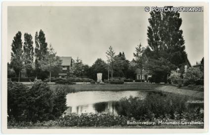 ansichtkaart: Badhoevedorp, Monument Gevallenen