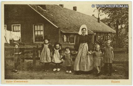 Huizen, Huizer Kleederdracht ansichtkaart: Huizen, Huizer Kleederdracht