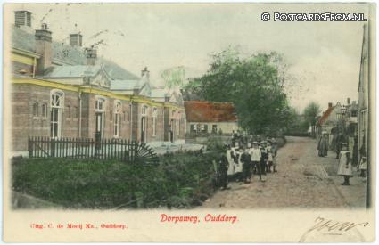 Ouddorp, Dorpsweg ansichtkaart: Ouddorp, Dorpsweg
