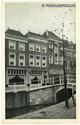 Delft, Hotel-Cafe-Rest. 'Central'. Wijnhaven 6-7 G.H. Brands ansichtkaart: Delft, Hotel-Cafe-Rest. 'Central'. Wijnhaven 6-7 G.H. Brands