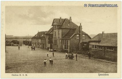 ansichtkaart: IJmuiden, Station H.S.M.