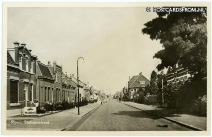 ansichtkaart: Rijen, Stationsstraat