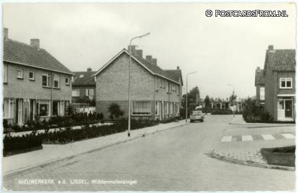 ansichtkaart: Nieuwerkerk ad IJssel, Middenmolensingel