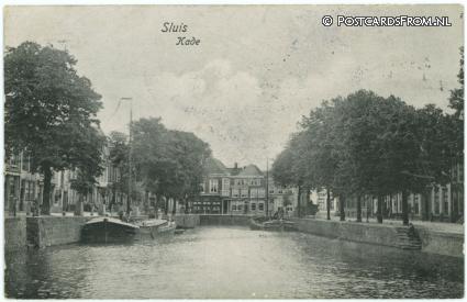 ansichtkaart: Sluis, Kade