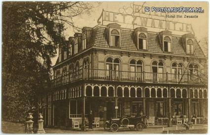 De Lutte, Hotel Het Zwaantje ansichtkaart: De Lutte, Hotel Het Zwaantje