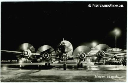 ansichtkaart: Schiphol, Schiphol bij nacht