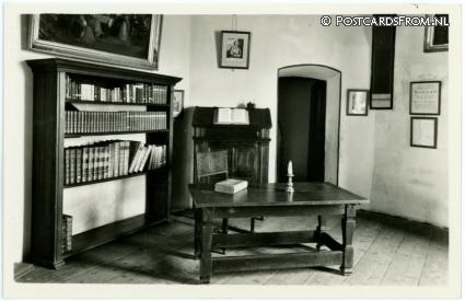 ansichtkaart: Muiden, Het Muiderslot. De Studeerkamer