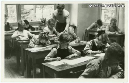 ansichtkaart: Heemstede, Meer en Bosch. Schoolklas