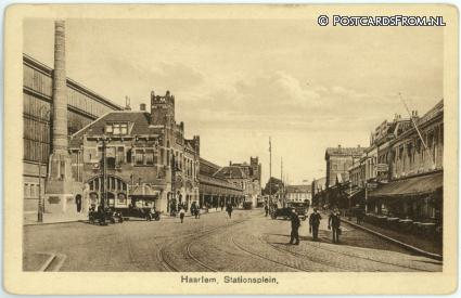 ansichtkaart: Haarlem, Stationsplein