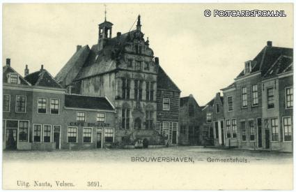 ansichtkaart: Brouwershaven, Gemeentehuis