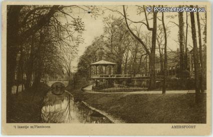 ansichtkaart: Amersfoort, 't laantje m. Plantsoen