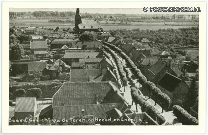 ansichtkaart: Beesd, Gezicht v.a. de Toren op Beesd en Enspijk