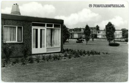ansichtkaart: Zwanenburg, Ouden van dagen centrum