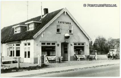 Beneden-Leeuwen, Cafetaria Meijer ansichtkaart: Beneden-Leeuwen, Cafetaria Meijer