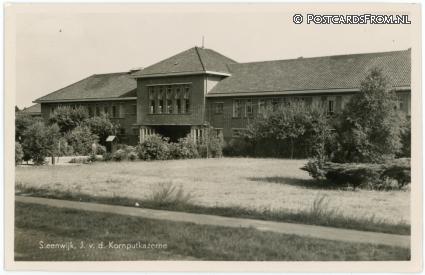 ansichtkaart: Steenwijk, J. v.d. Kornputkazerne