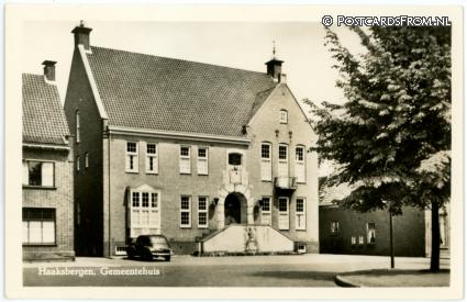 ansichtkaart: Haaksbergen, Gemeentehuis