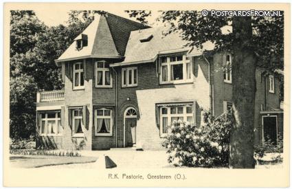 ansichtkaart: Geesteren OV, R.K. Pastorie
