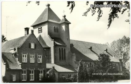 ansichtkaart: Marienheem, Groeten uit. Kerk