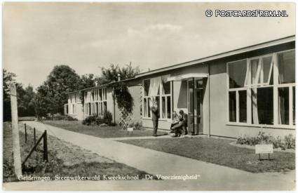 Steenwijkerwold, Gelderingen. Kweekschool 'De Voorzieningheid'. Vossehol ansichtkaart: Steenwijkerwold, Gelderingen. Kweekschool 'De Voorzieningheid'. Vossehol