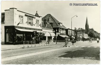 Nijverdal, Grotestraat. Centrum ansichtkaart: Nijverdal, Grotestraat. Centrum