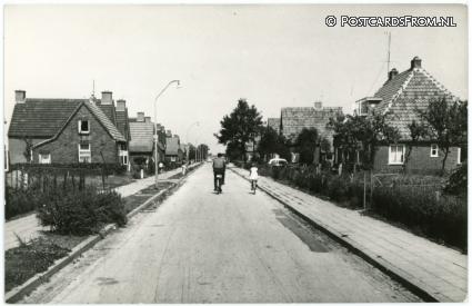 ansichtkaart: Westerhaar, Vriezenveensewijk. Borgrevestraat