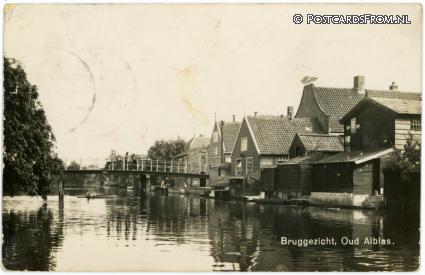 ansichtkaart: Oud-Alblas, Bruggezicht