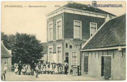 ansichtkaart: Stavenisse, Gemeentehuis