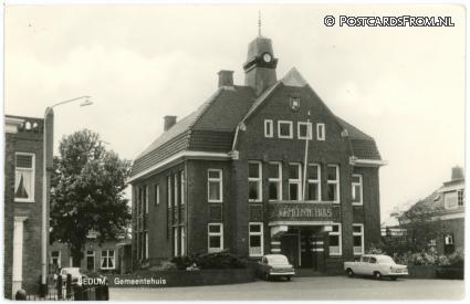 ansichtkaart: Bedum, Gemeentehuis