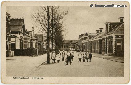 Uithuizen, Stationstraat ansichtkaart: Uithuizen, Stationstraat