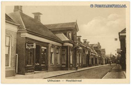 Uithuizen, Hoofdstraat ansichtkaart: Uithuizen, Hoofdstraat