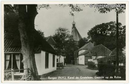 Bergen NH, Karel de Grotelaan. Gezicht op de Ruine ansichtkaart: Bergen NH, Karel de Grotelaan. Gezicht op de Ruine