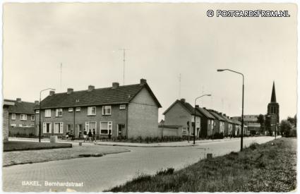 ansichtkaart: Bakel, Bernhardstraat