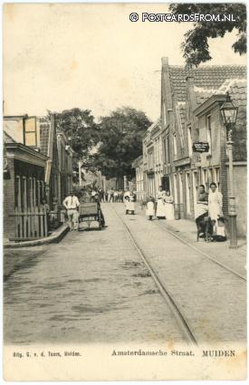 ansichtkaart: Muiden, Amsterdamsche Straat