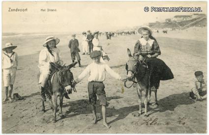 ansichtkaart: Zandvoort, Het Strand