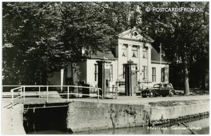 ansichtkaart: Maarssen, Gemeentehuis