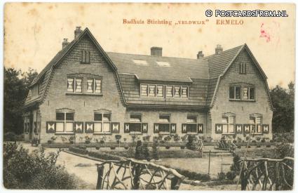 Ermelo, Badhuis Stichting 'Veldwijk' ansichtkaart: Ermelo, Badhuis Stichting 'Veldwijk'