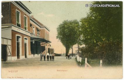ansichtkaart: Weesp, Stationsplein